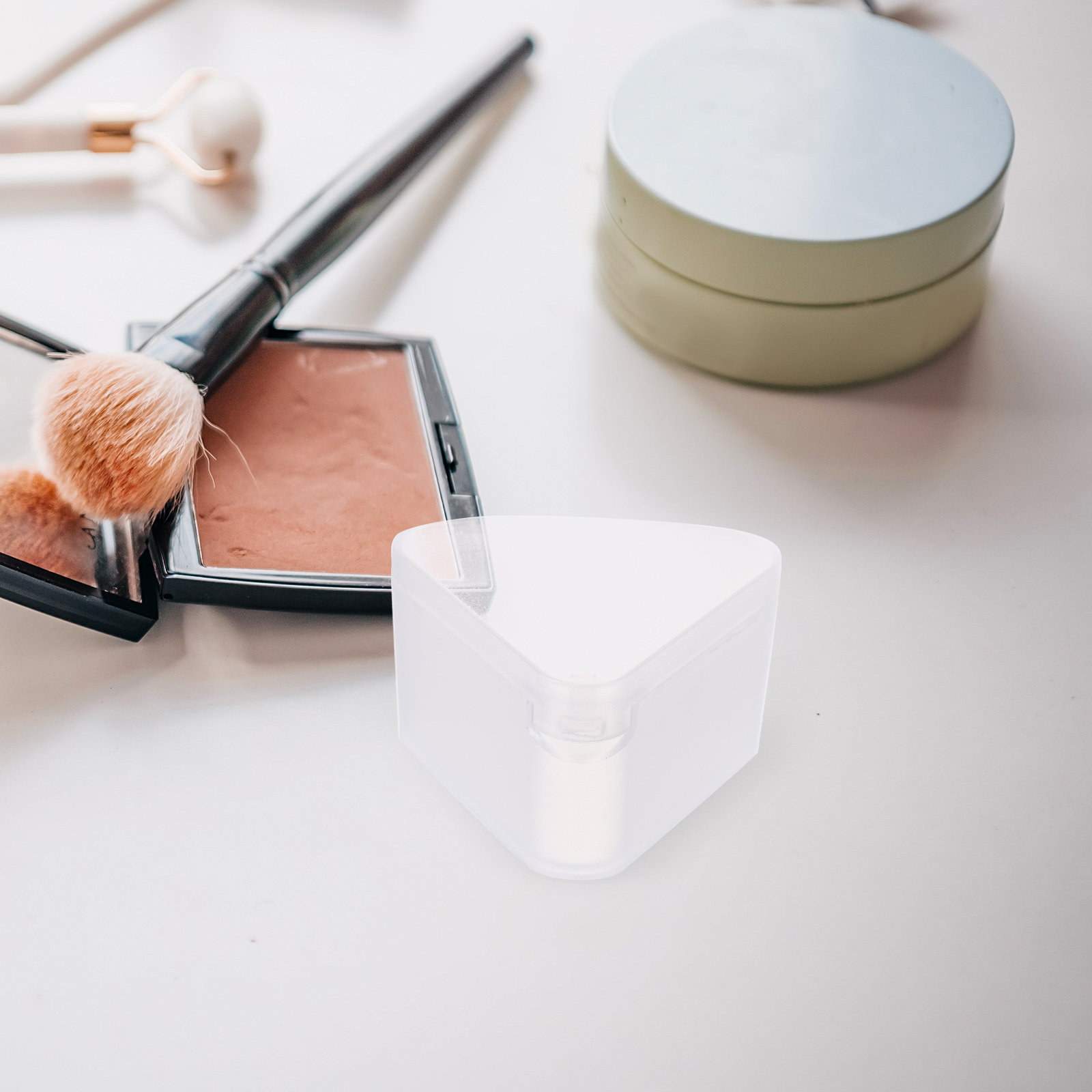 6 قطع حافظة إسفنج مكياج مثلثة  - مراجعة Beauty Makeup Case وسعره