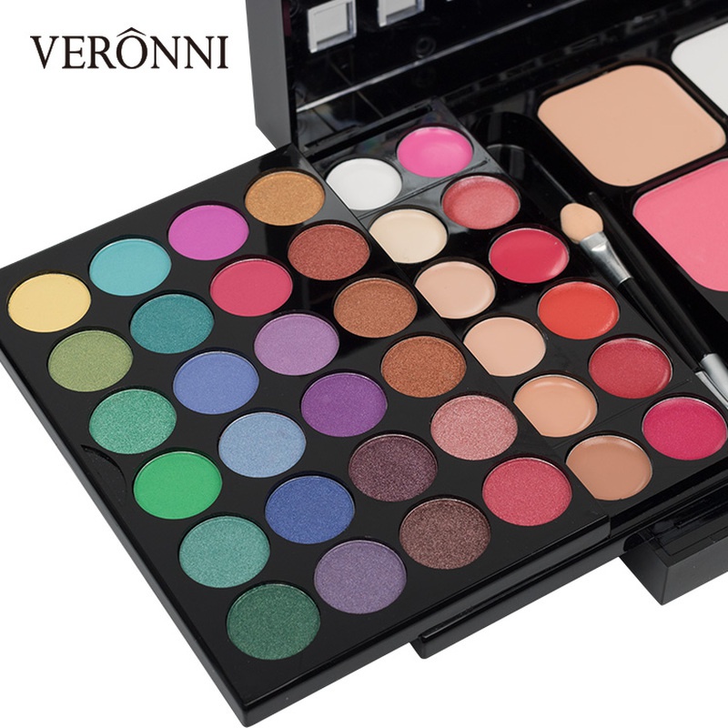 40/74/78 لون بريق عينيه لوحة م - مراجعة Beauty Book Makeup Kit وسعره
