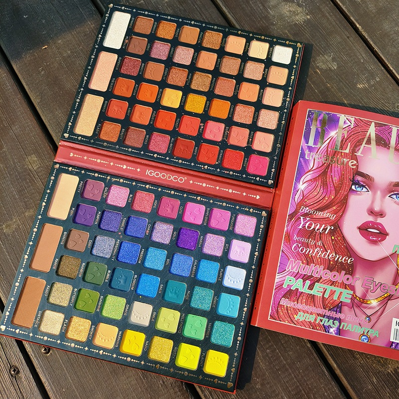 لوحة مكياج ظلال عيون غير لامع  - مراجعة Beauty Book Makeup Kit وسعره